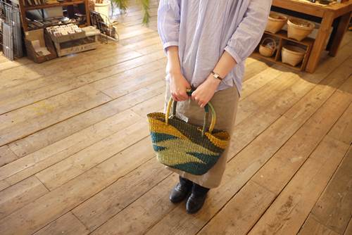 エモーショナルワールド EMOTIONAL WORLD BUCKET BAG 解れ加工総柄 ...